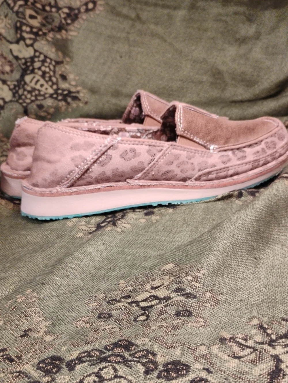 Very G comfortable women